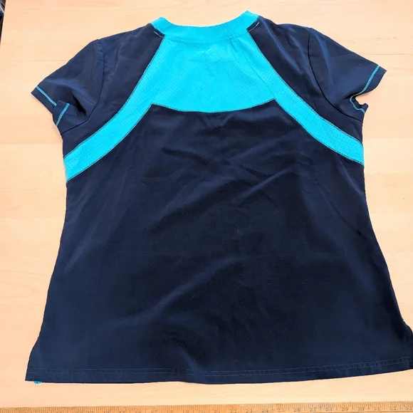 Scrub Top - Picture 4 of 6